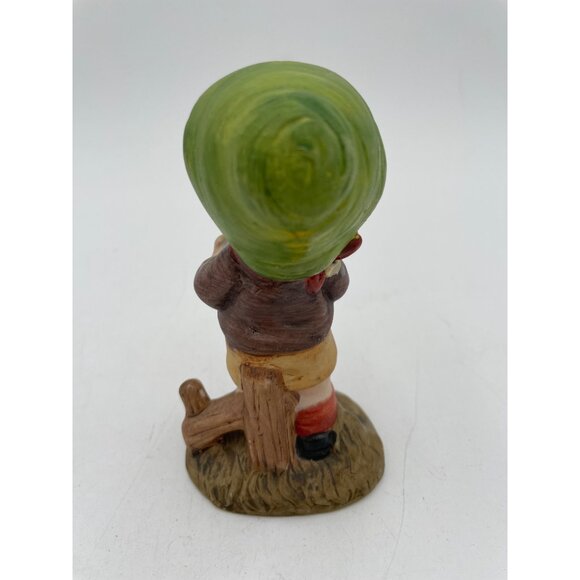 Vintage Hummel Style Figurine Of Boy Reading A Book Green Hat & Red Scarf READ - Picture 3 of 4